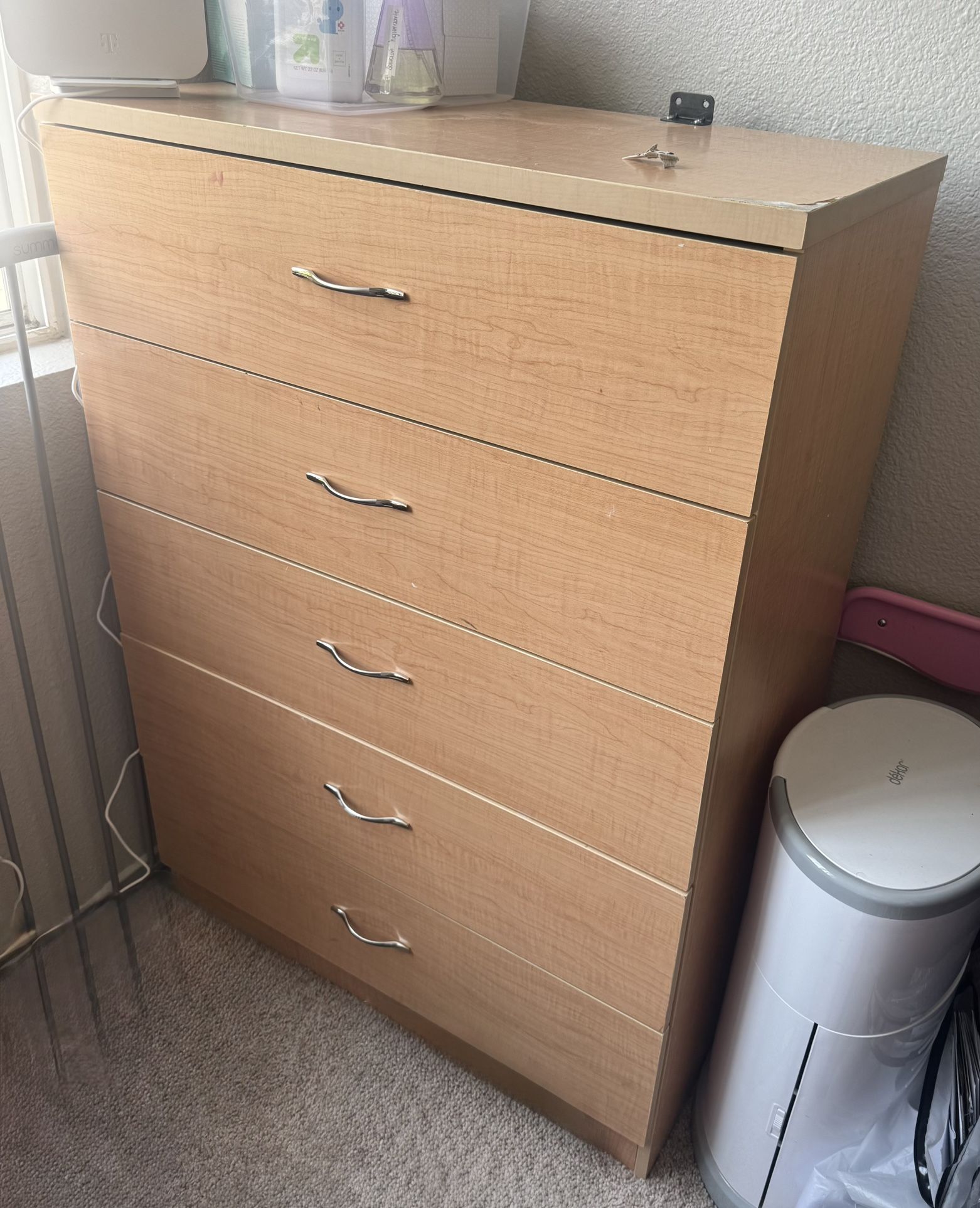 5-Drawer Dresser / Chest of Drawers
