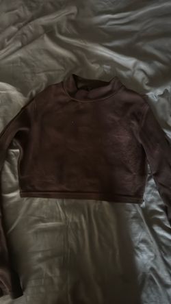 brown long sleeve crop top