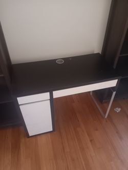 IKEA Micke Desk Black and White
