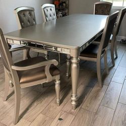 ORSINA SILVER MIRRORED EXTENDABLE DINING SET