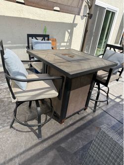 Furniture Set - FREE