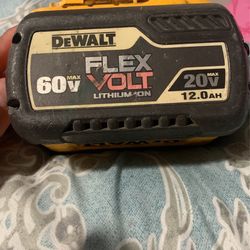 Dewalt Batería 12.0 Ah Está En Buenas Condiciones