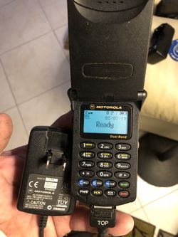 Motorola StarTAC from 1996 collectors edition