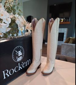 NEW Rock’em Valentina Tall Western Boots Women’s Size 7 Bone Cream Leather Snip Toe | Retail $349.99 — $250