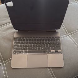 Apple Magic Keyboard For iPad Pro 13 In