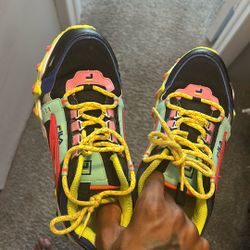 Filas Size 8