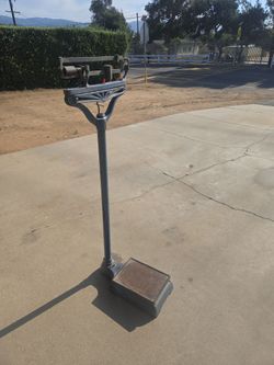 Vintage scale