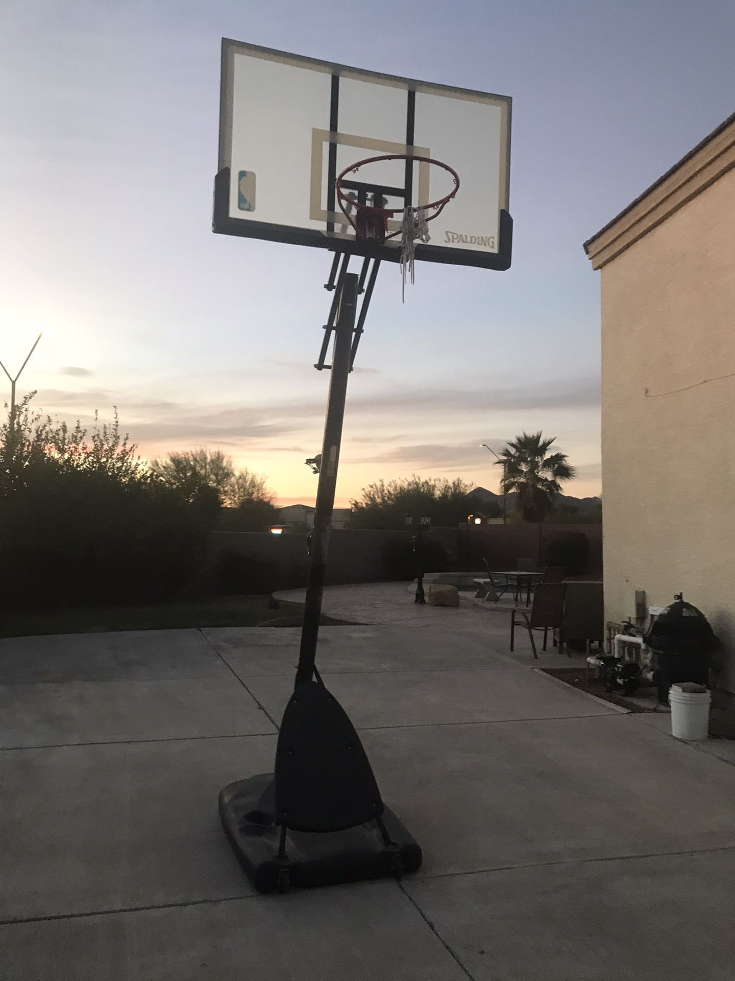 Spaulding basketball hoop