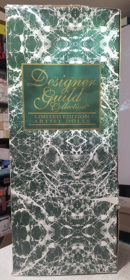 VINTAGE *RARE* DESIGNER GUILD COLLECTION PORCELAIN DOLL *CHRISTEL* BY SUSAN STONE AIKEN NIB