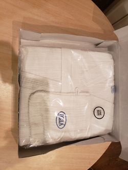 Igia One Size Fits All 100% Cotton White Bath Robe with Rag- New in plastic