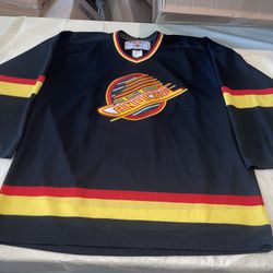 Vancouver Canucks Black Jersey Mens Xl Vintage Ccm Clean 90s Mic Air Knit Skate