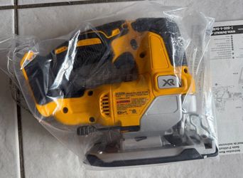 DeWalt DCS334 Cordless Variable Speed Jig Saw