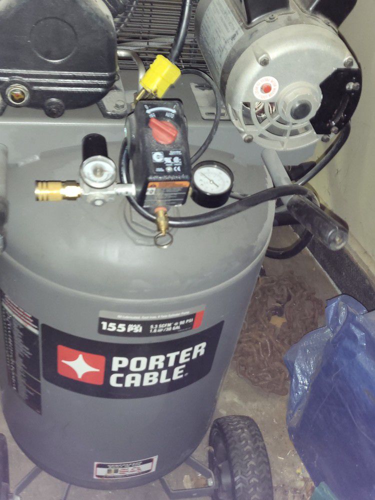 Porter cable air compressor 30 Gal 155 Psi And Retractable hose Reel