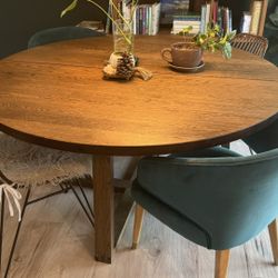 IKEA 4 person round dining table