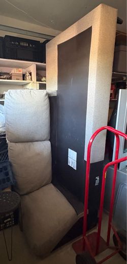 Gray Fabric Sectional Couch With Chaise Lounge
