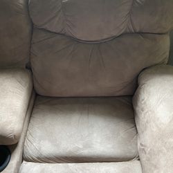 Recliner / Love Seat