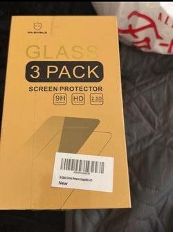 17 pro max screen protector