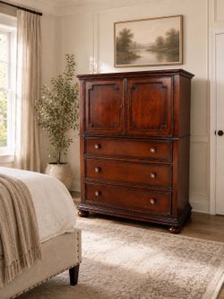 Elegant Traditional Gentleman’s Chest Armoire Dresser – Solid Wood Storage Cabinet