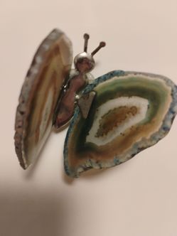 NATURAL AGATE BUTTERFLY MAGNET