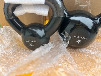 New set of kettlebell 10 pounder and a five pounder