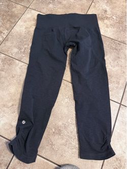 Lululemon leggings size 6