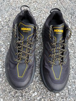 High quality and brand, Hoka Speedgoat 4 Gore-Tex Trail running shoes.