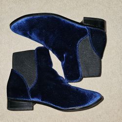 Aldo Nydia Women's Electric Blue Velvet Flat Ankle Boot - Size 6.5  