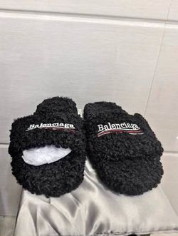 Balenciaga slides