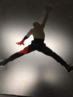 Jordan Cutout Metal/tin 20x21ins
