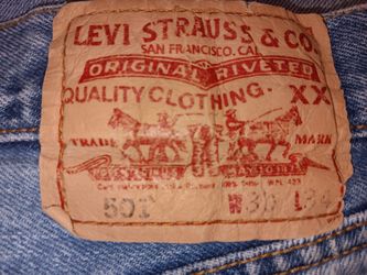 LEVI 501.  W/30xL/34