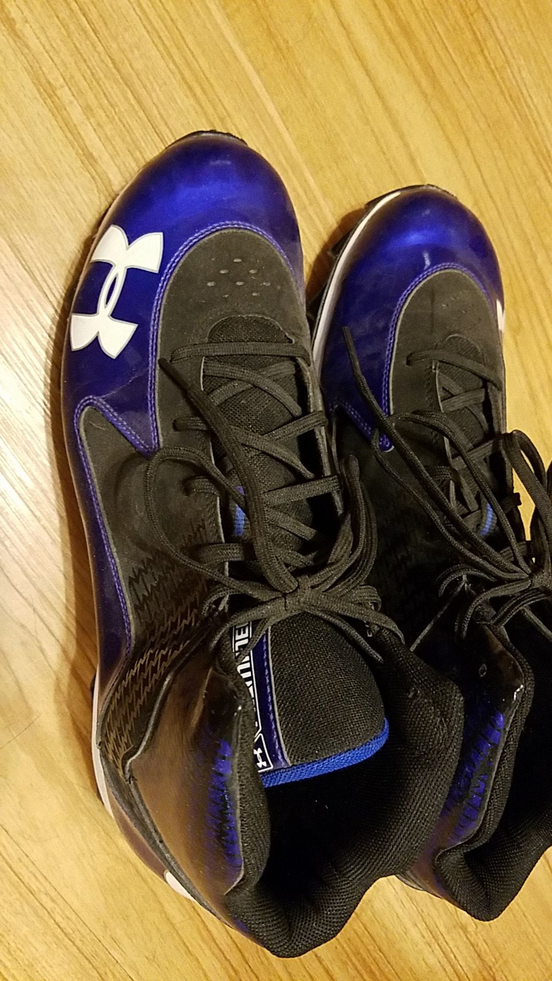 Under Armour Cleats size 13