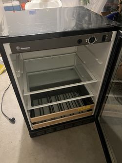 Mongram Wine Fridge Model Number zdbr240nbs