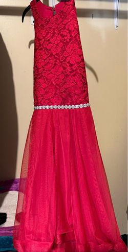 Red Lace Mermaid Formal Gown