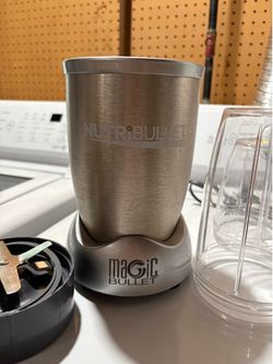 Nutri Bullet Magic Bullet Blender