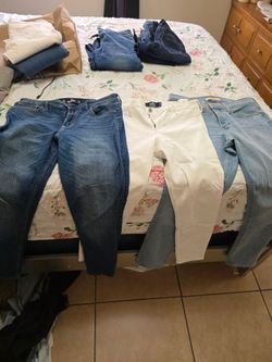 Hollister 9 short skinny jeans