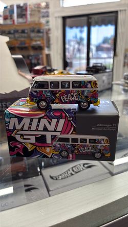 Mini GT
