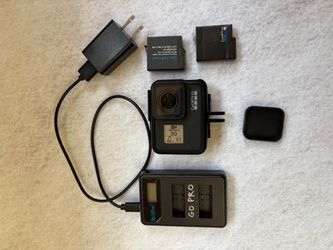 Go Pro Hero  7 plus 3 Batteries and more
