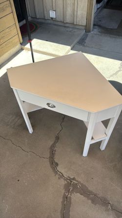 Corner Desk - White