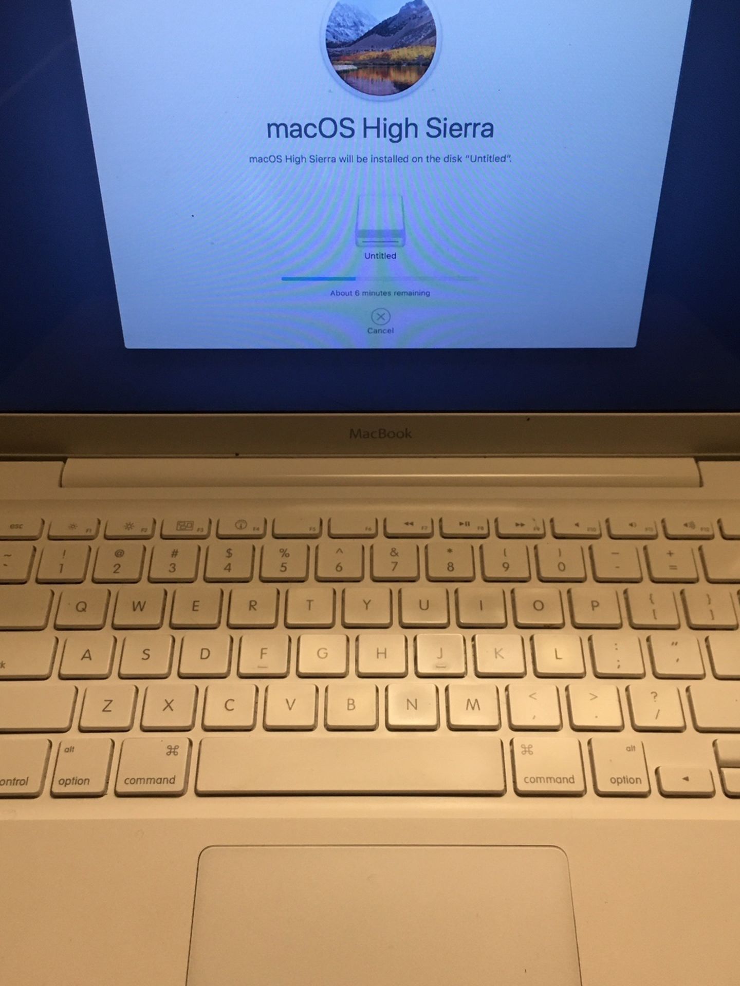 MacBook Mid-2010 Intel Duo 2.4ghz 8GB DDR3 RAM