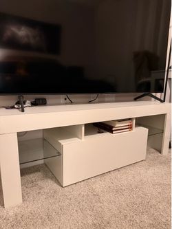 Tv console table 52”