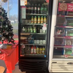 Single Door Display Soda Cooler Refrigerator Rolling for Sale in Bay Shore,  NY - OfferUp