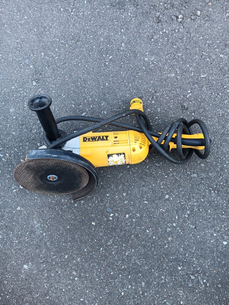 Big Dewalt electric grinder 9" works great