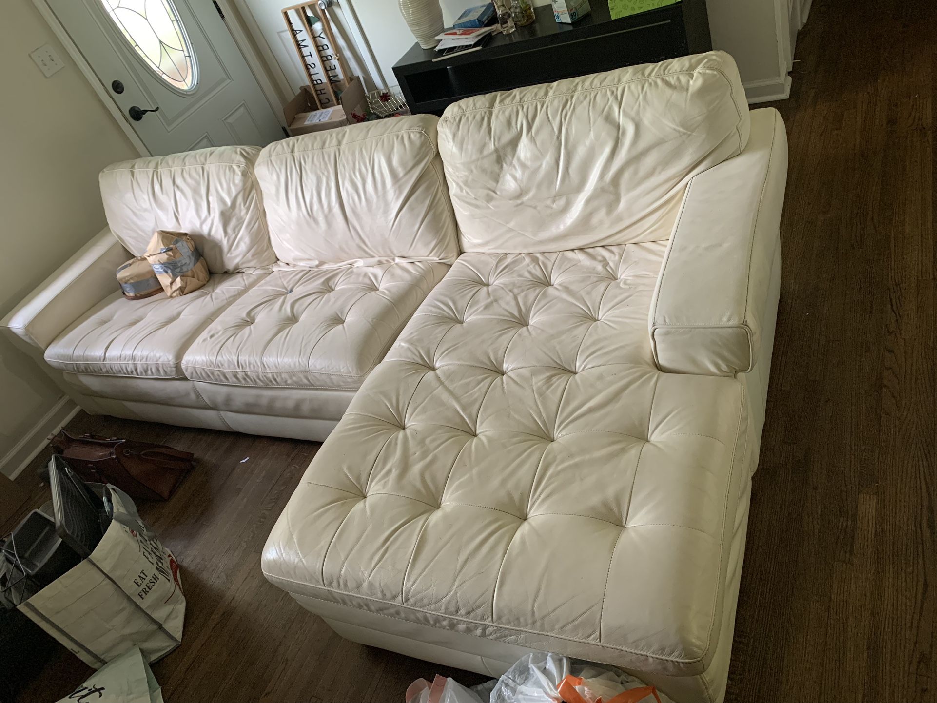 Free Havertys Leather Sofa With Tables