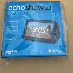 AMAZON ECHO SHOW 5 NEW SEALED - COMPACT ECHO W/5.5" SCREEN CHARCOAL 2019 FS
