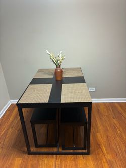 Dinning table