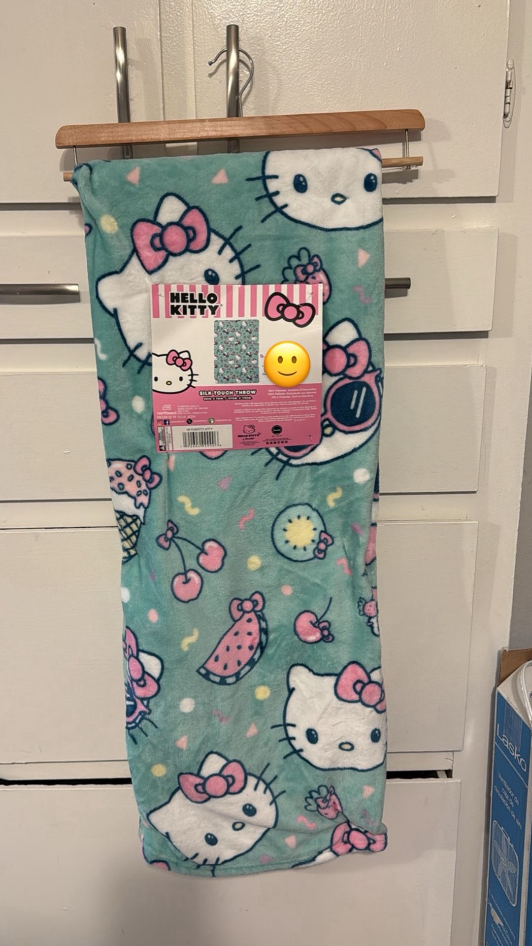 Hello Kitty Blanket: BRAND NEW