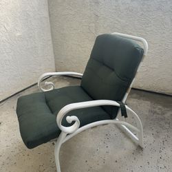 Outdoor Lounge Chair 