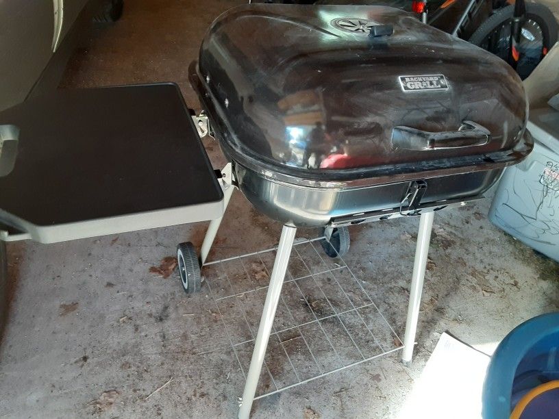 Outdoor Grill with Charcoal Bag