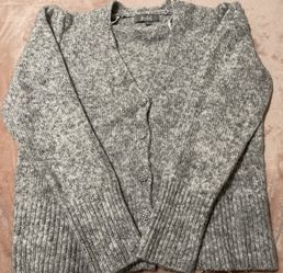 New Women’s Sweater - Size M
