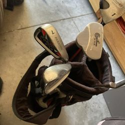 Kids golf stand bag with golf clubs 